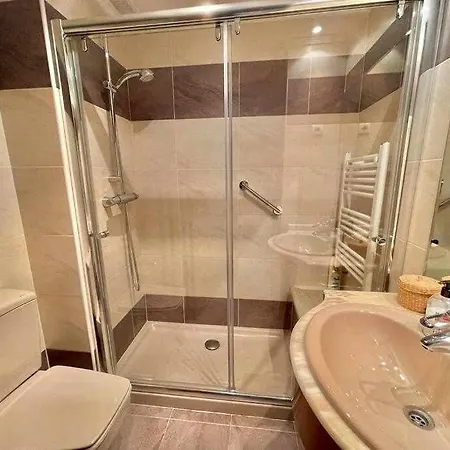 Apartamento Amatxo Maitia Amplio Piso En Zona Residencial Bilbau
