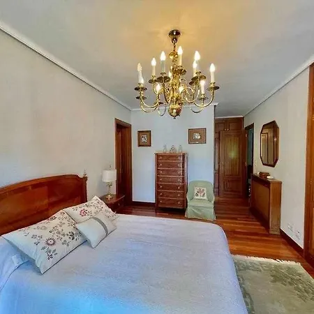 Amatxo Maitia Amplio Piso En Zona Residencial Apartamento
