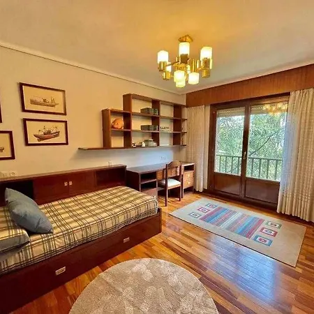 Amatxo Maitia Amplio Piso En Zona Residencial Lägenhet *